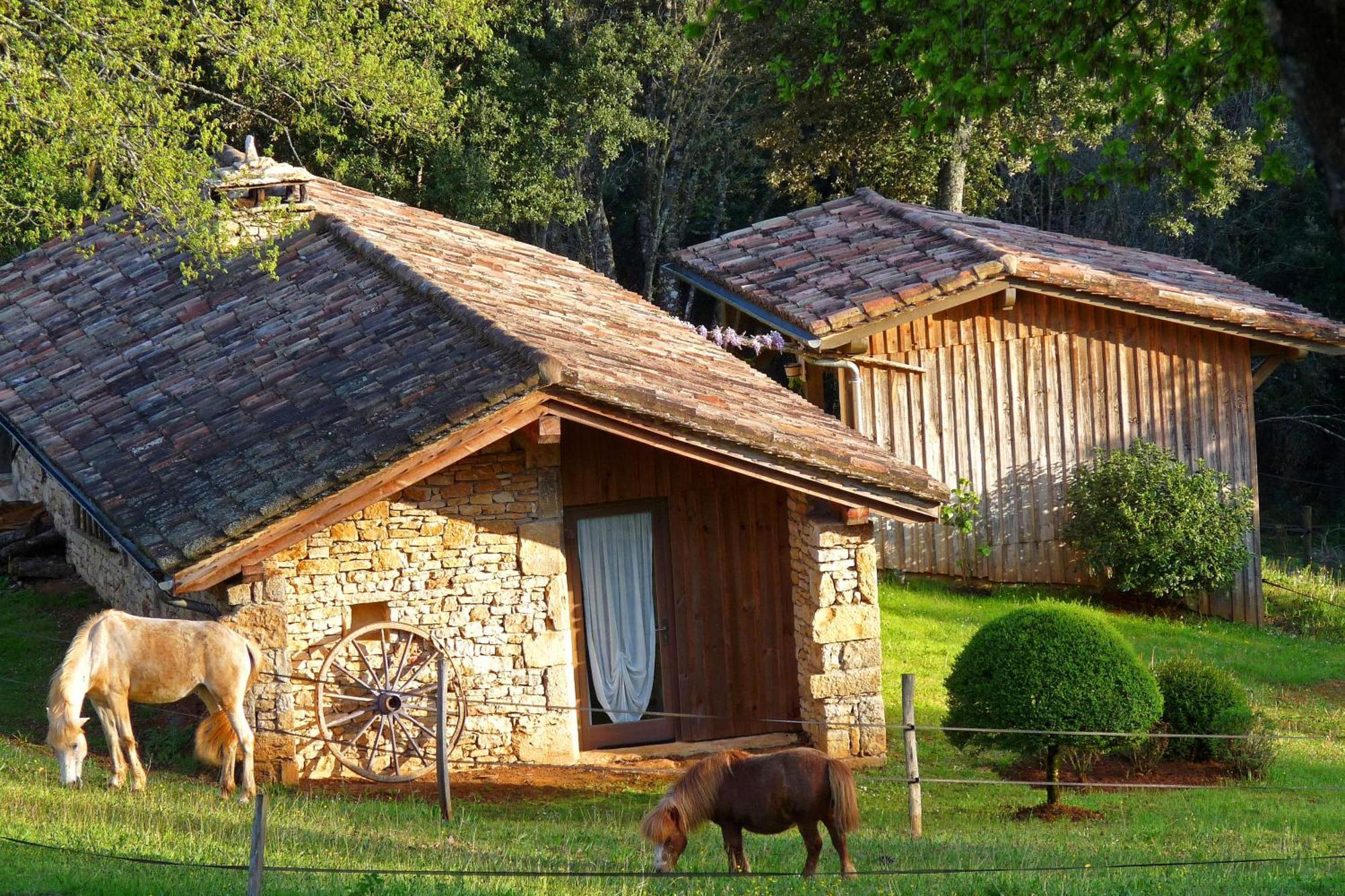 Eco-Hameau Du Sentier Des Sources Villa Sarlat-la-Canéda Exterior photo