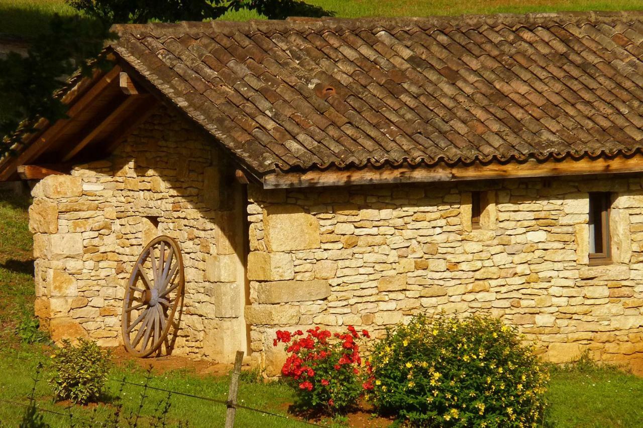 Eco-Hameau Du Sentier Des Sources Villa Sarlat-la-Canéda Exterior photo